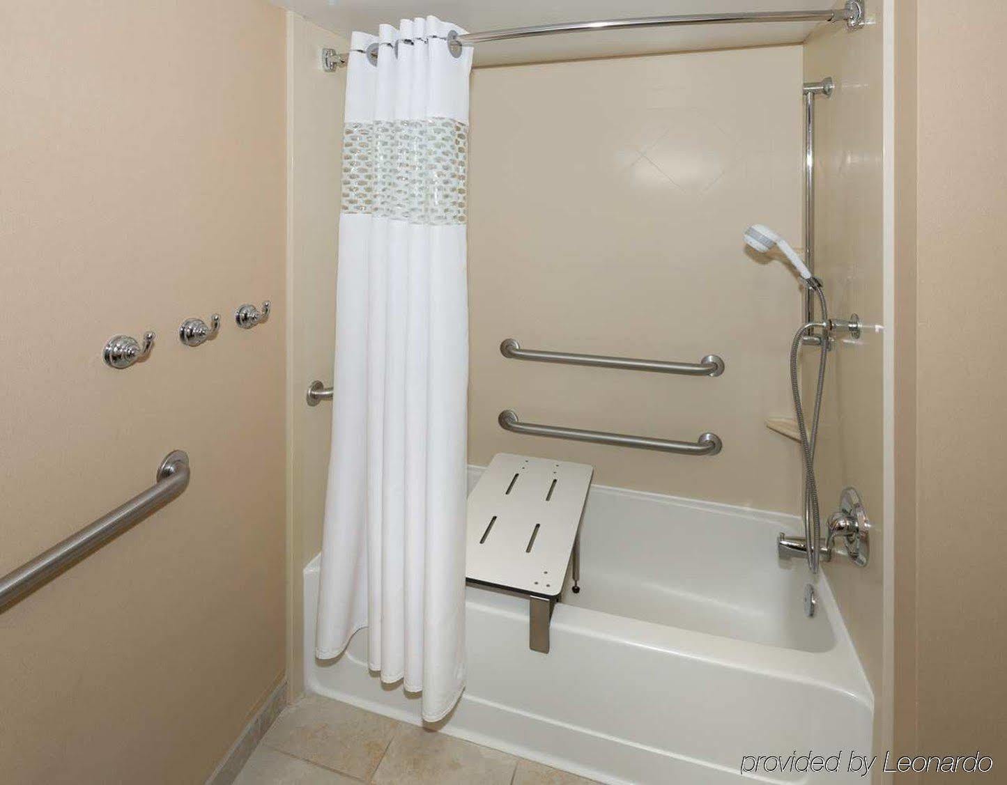 Hotel Hampton Buffalo-airport Galleria Mall