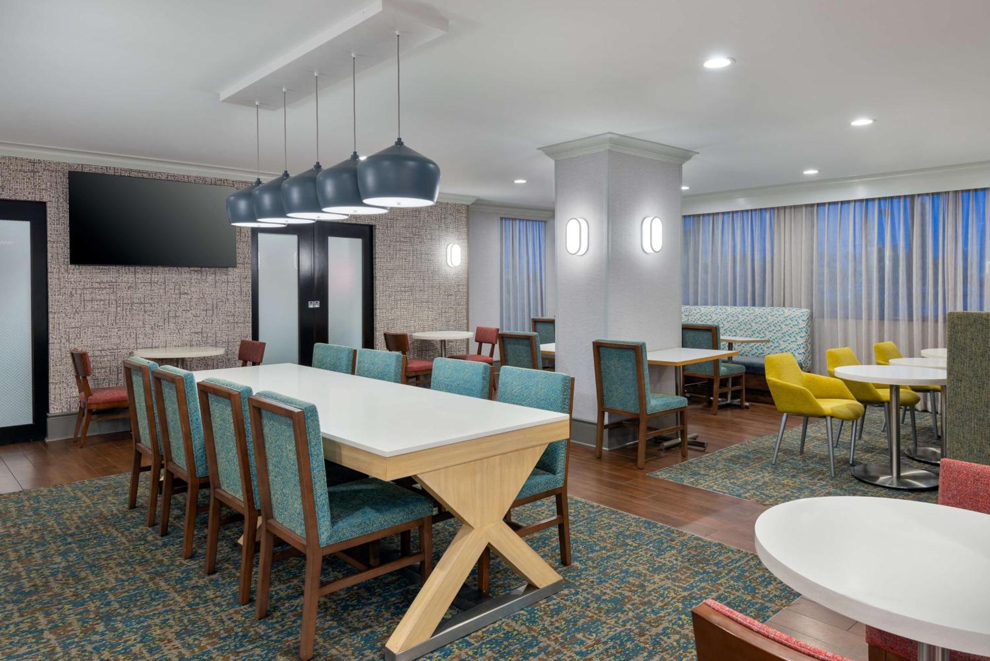 Hotel Hampton Buffalo-airport Galleria Mall