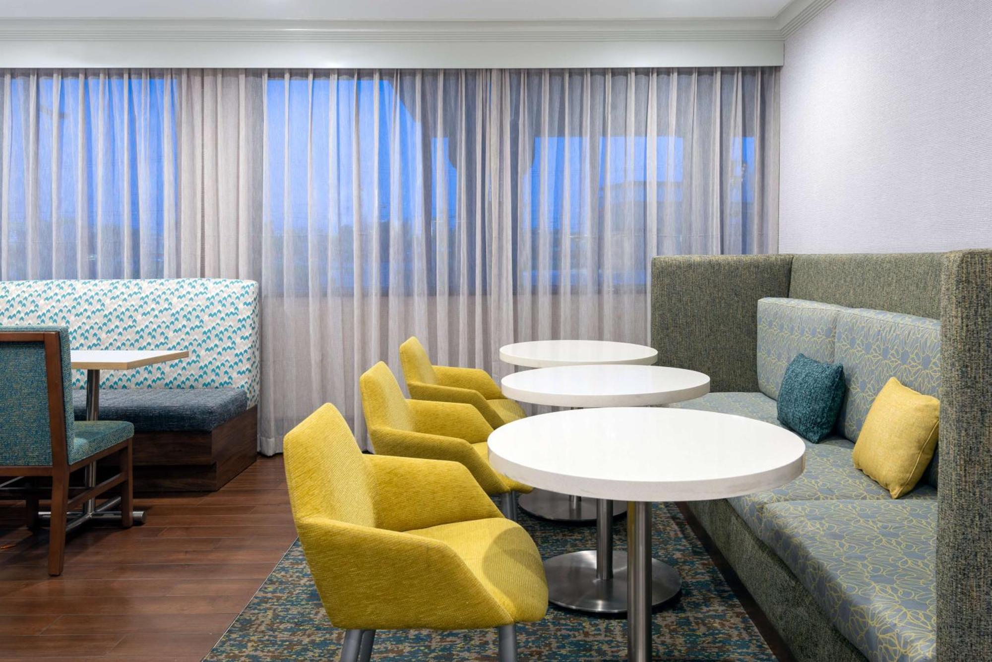 Hampton Buffalo-airport Galleria Mall 3*