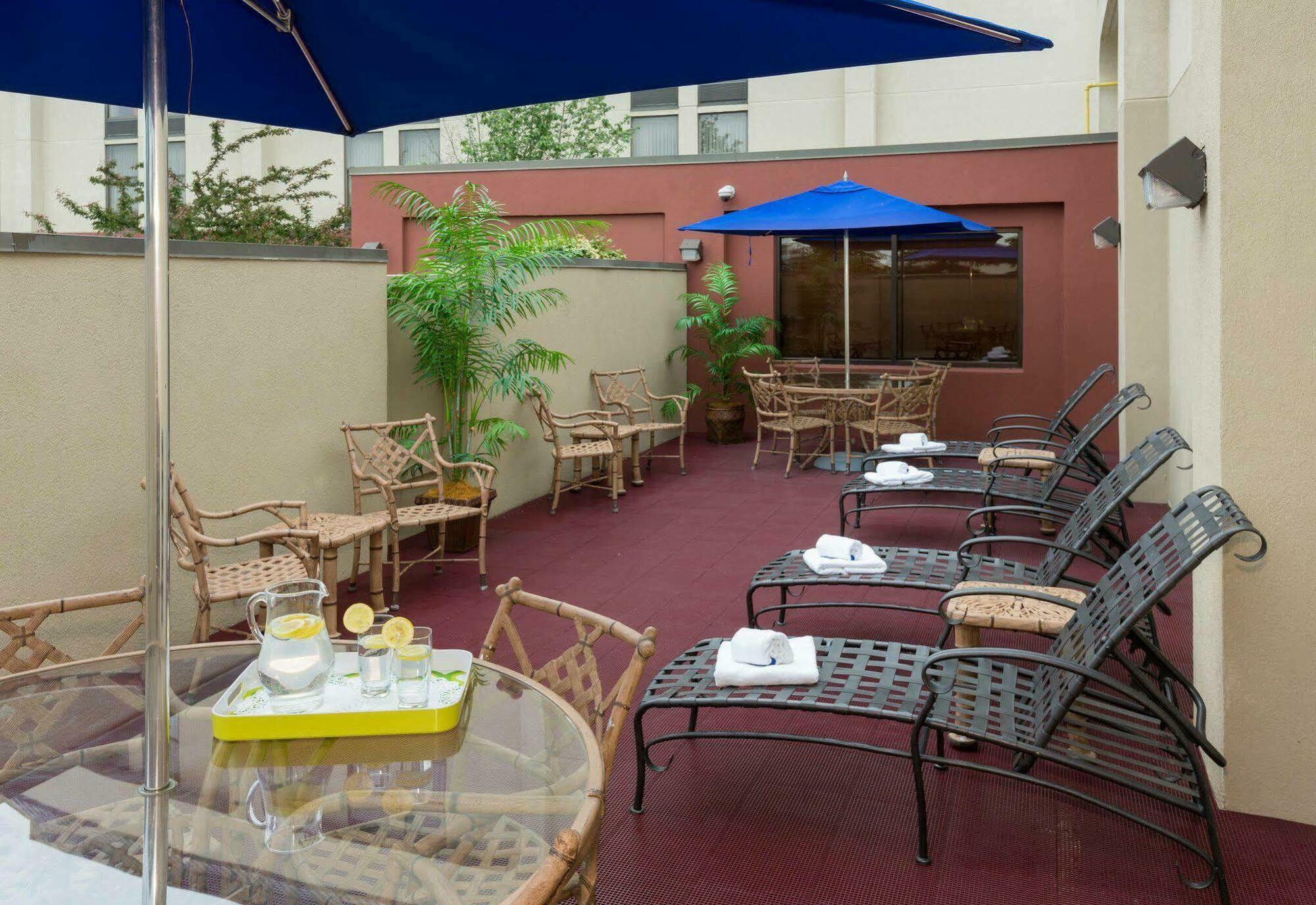 Hampton Buffalo-airport Galleria Mall 3*